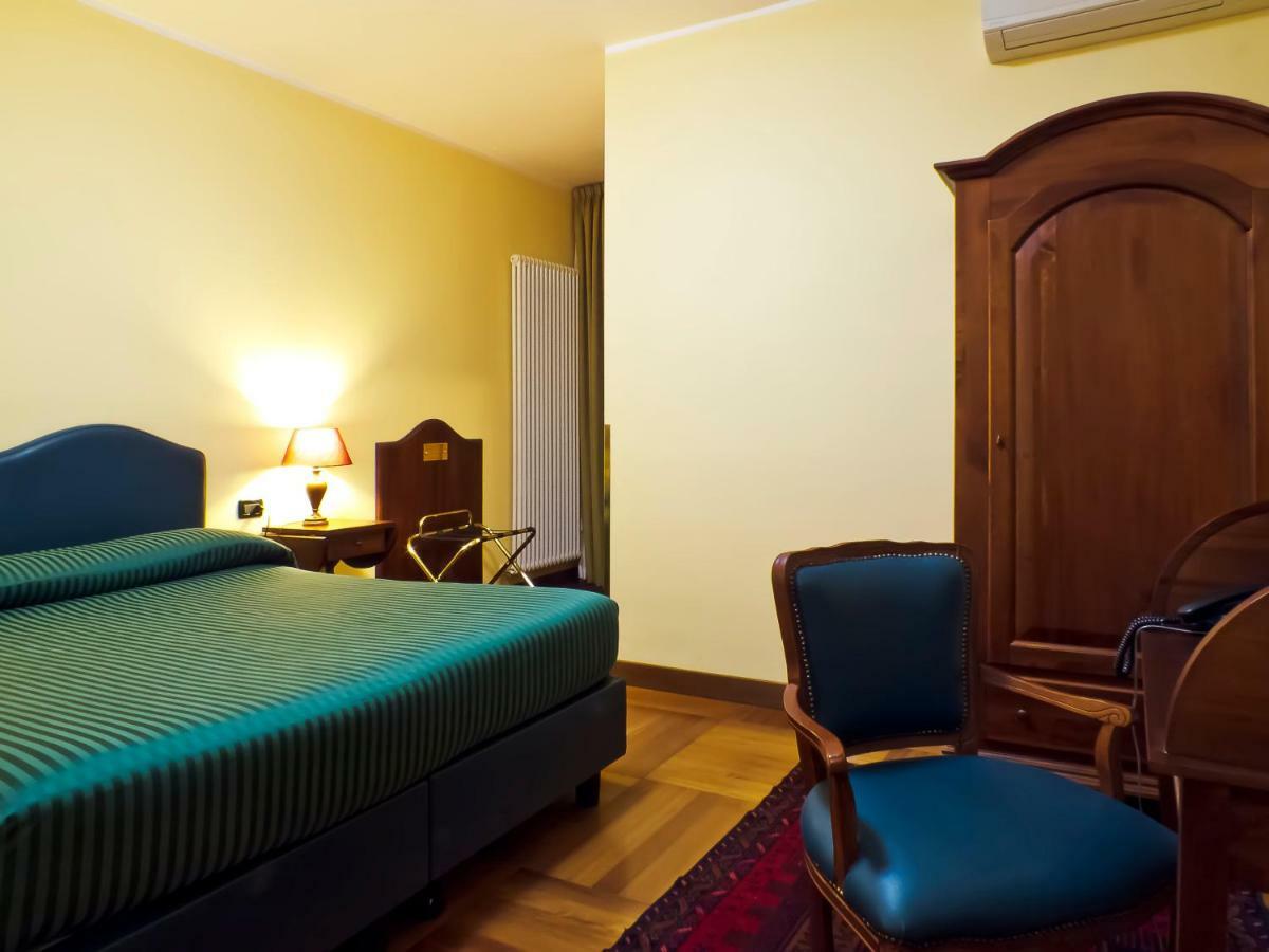 Relax Style House Central Rooms Pescara Exterior photo